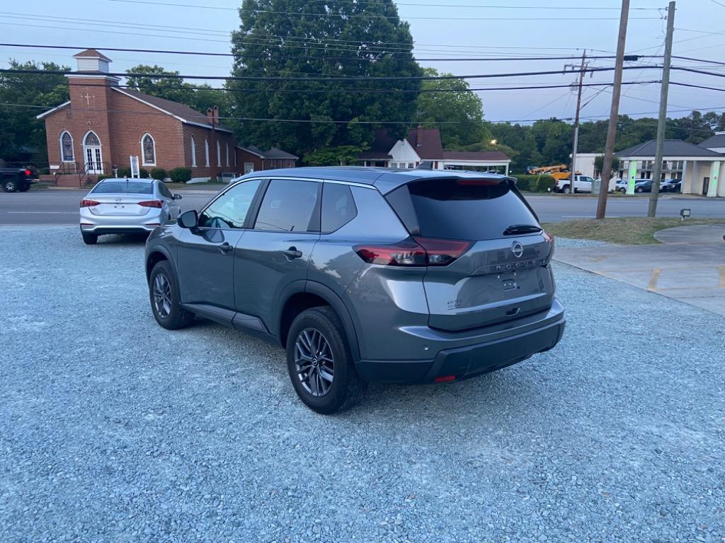 2024 Nissan Rogue S - Photo 7