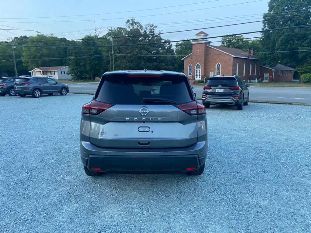 2024 Nissan Rogue S - Photo 6