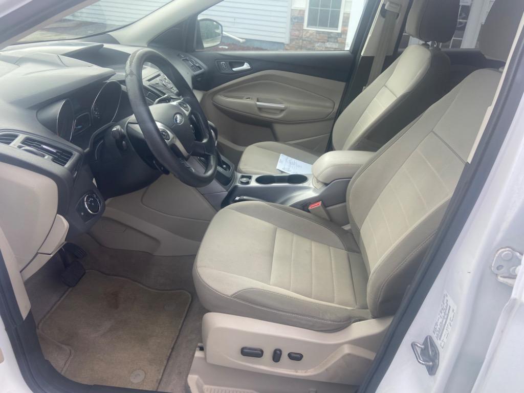 2014 Ford Escape SE - Photo 9