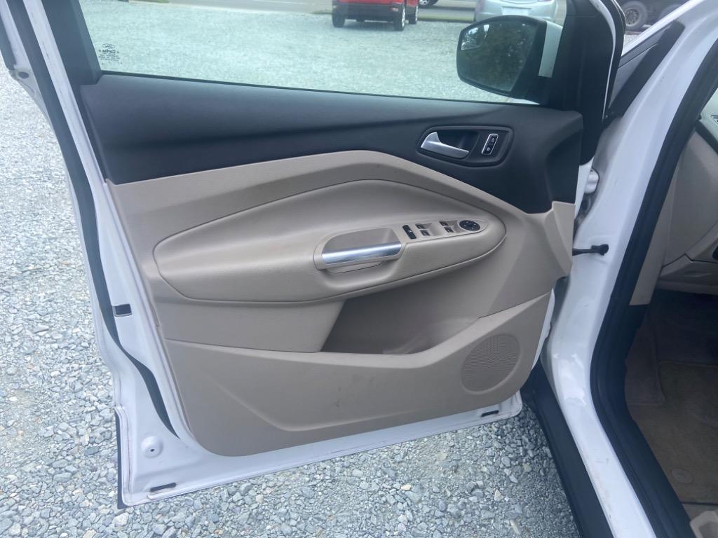 2014 Ford Escape SE - Photo 11